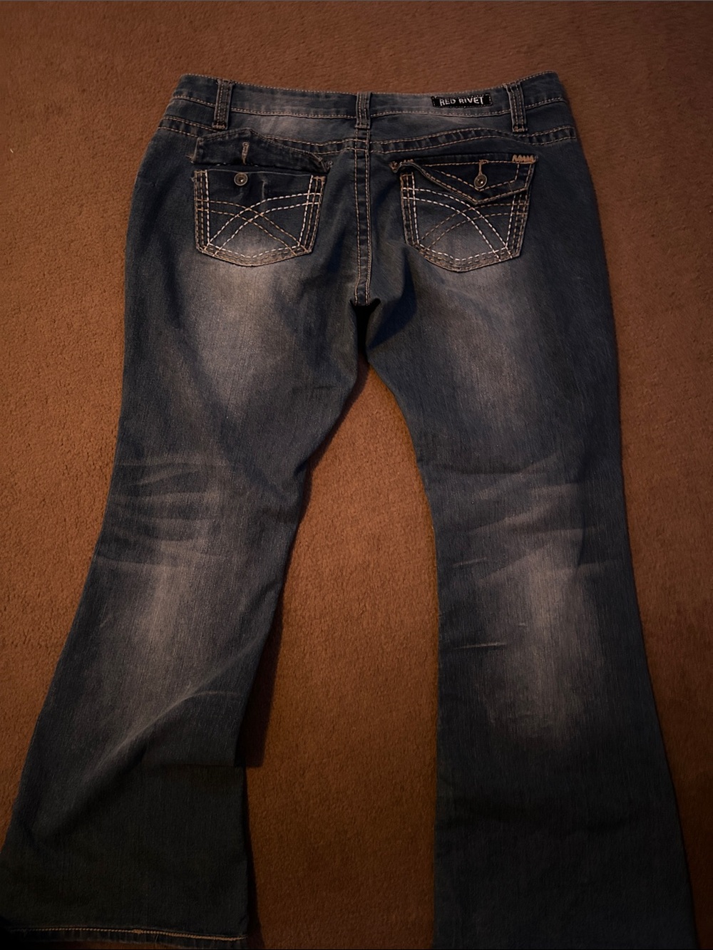 Flared Jeans, Red Rivet (17) - Picture 4 of 4